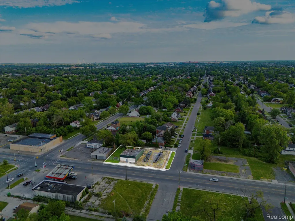 12735 W Chicago Street Detroit City MI 48228