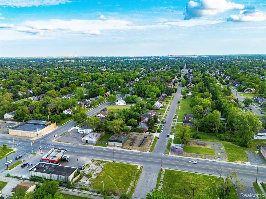 12735 W Chicago Street Detroit City MI 48228