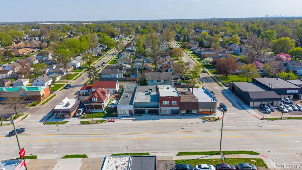 16906 E 9 Mile Road Eastpointe City MI 48021