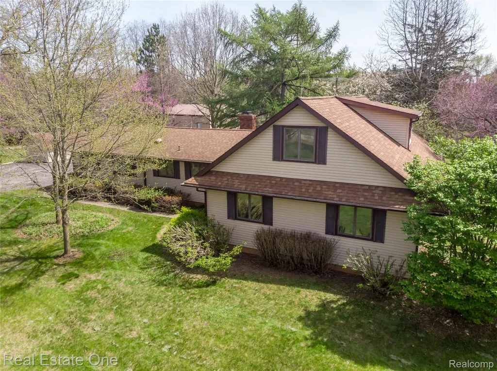 9050 Earhart Road Northfield Township MI 48178