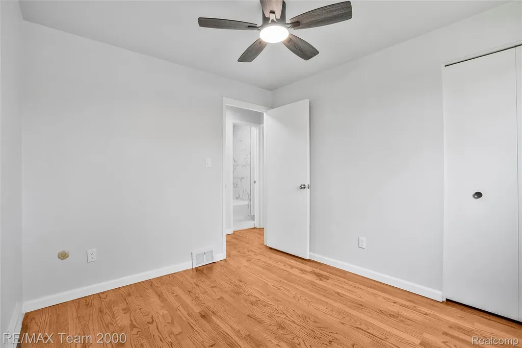 23611 Aviva Street Clinton Charter Township MI 48035