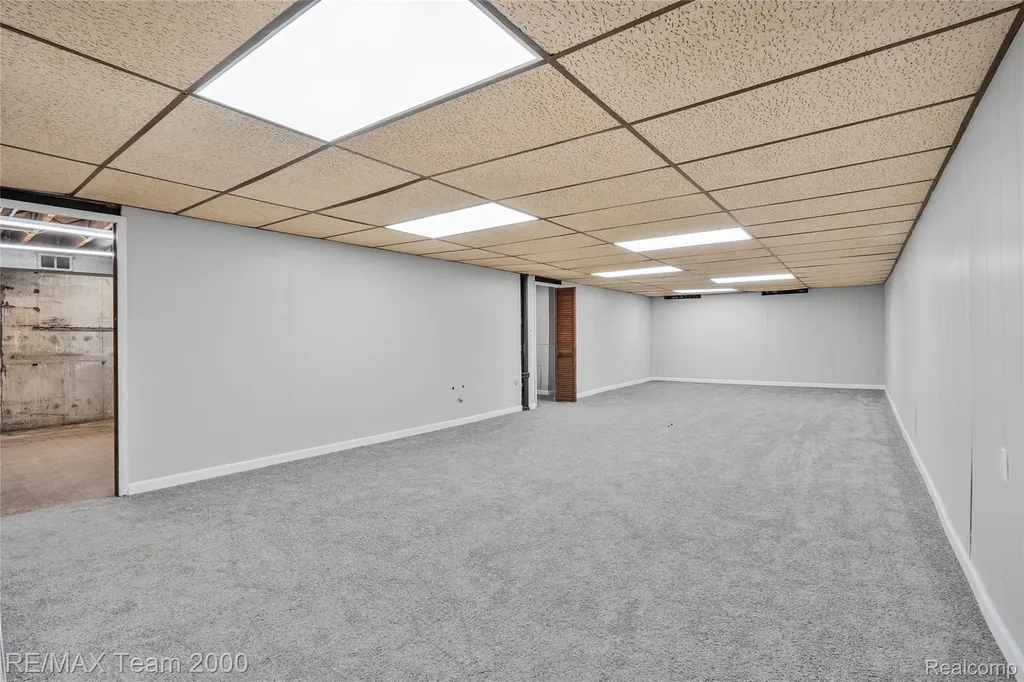 23611 Aviva Street Clinton Charter Township MI 48035