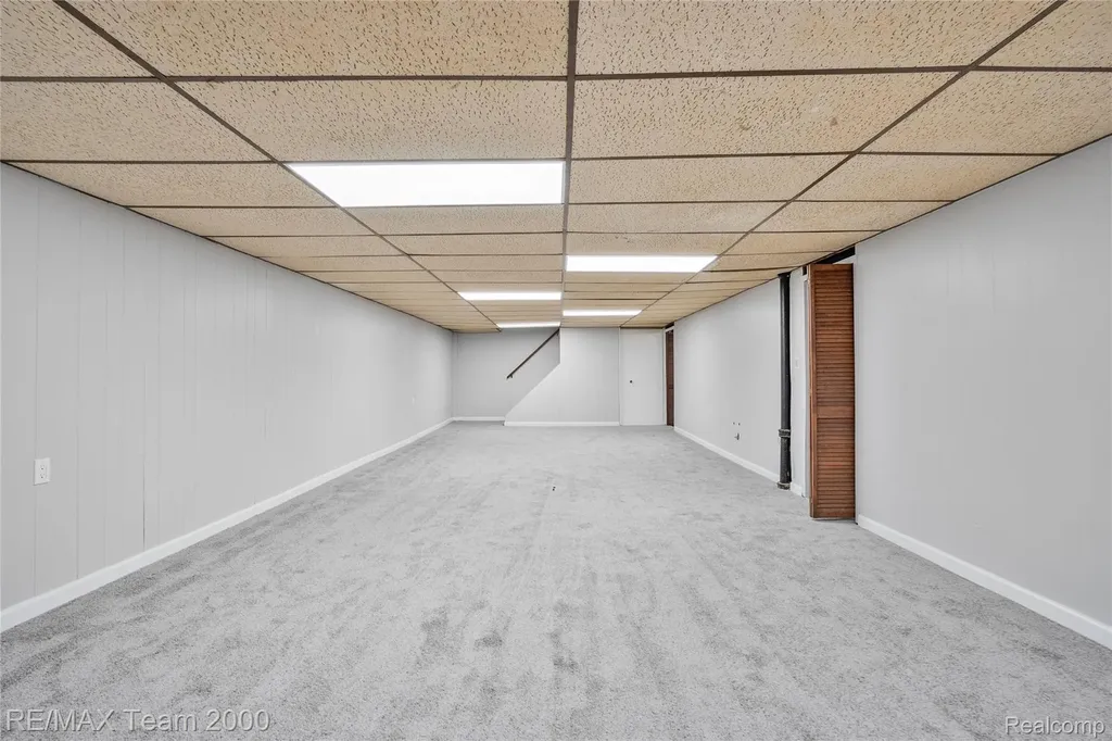 23611 Aviva Street Clinton Charter Township MI 48035