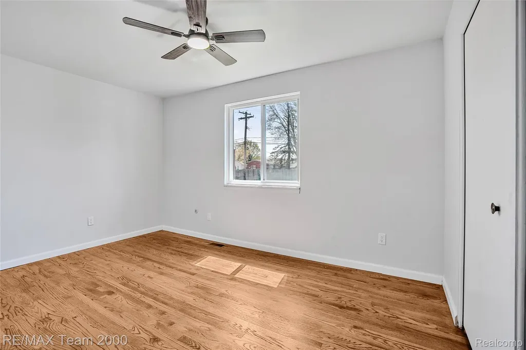 23611 Aviva Street Clinton Charter Township MI 48035