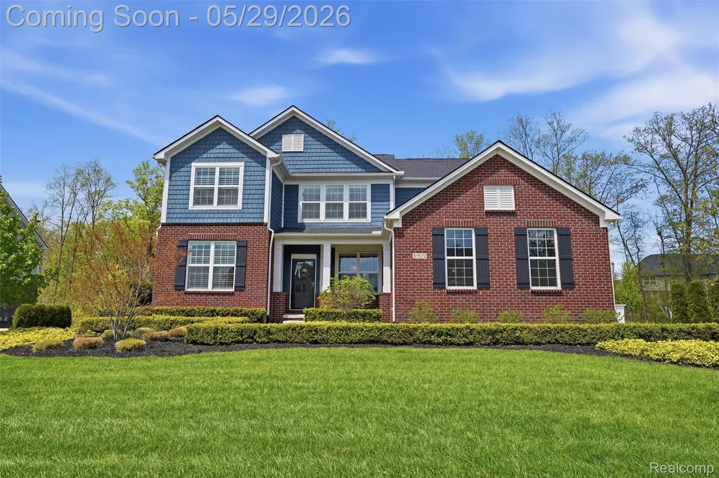 51572 Wales Court Lyon Charter Township MI 48178