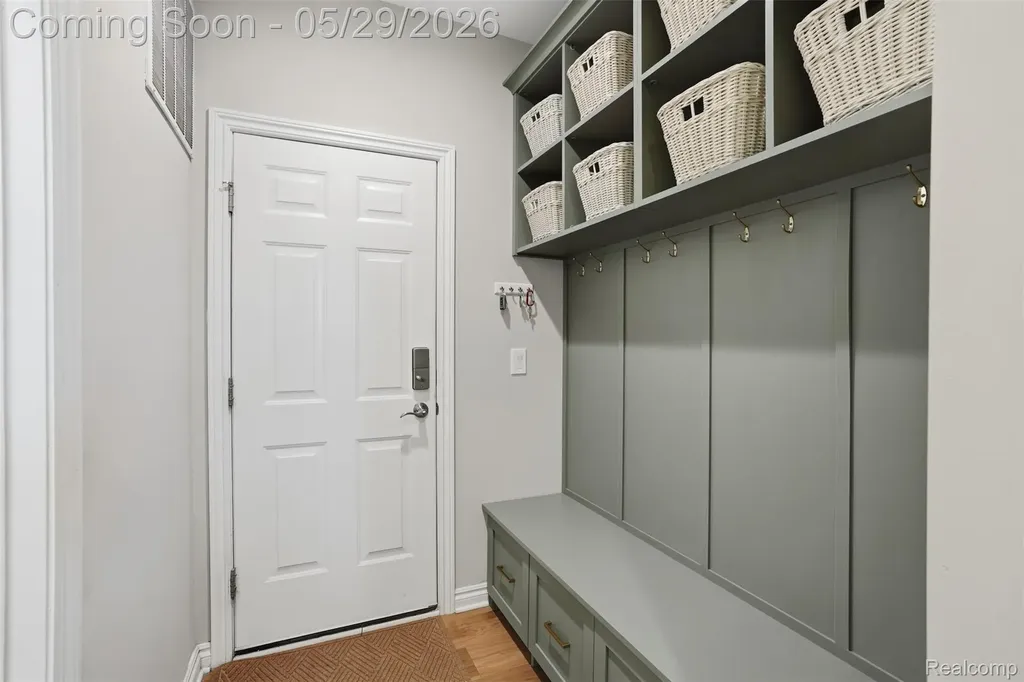 51572 Wales Court Lyon Charter Township MI 48178