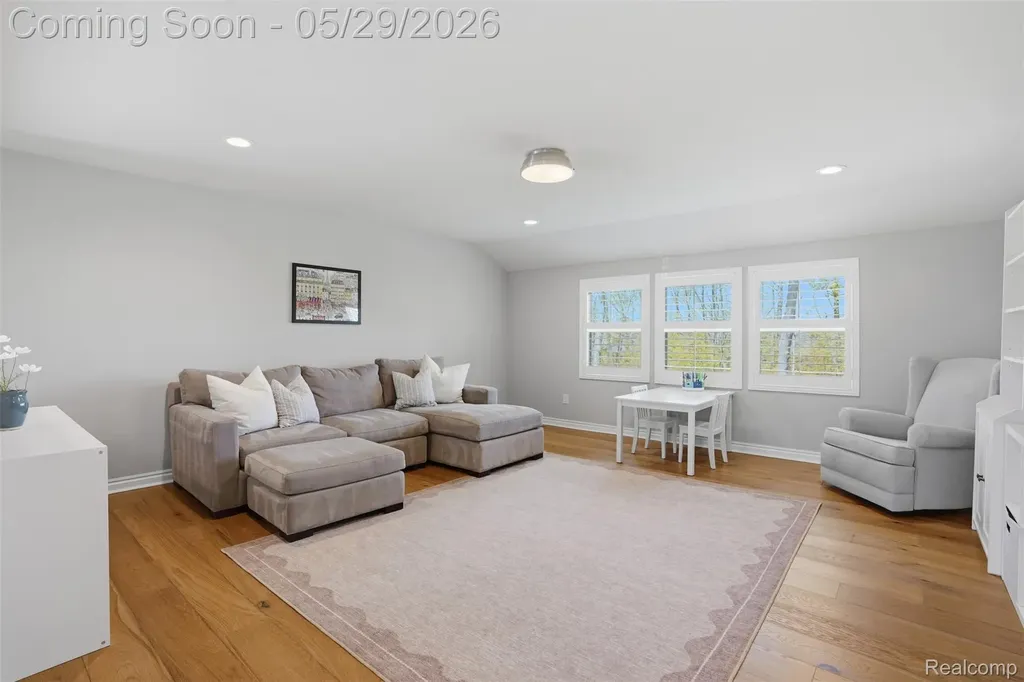 51572 Wales Court Lyon Charter Township MI 48178