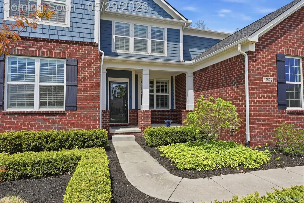 51572 Wales Court Lyon Charter Township MI 48178