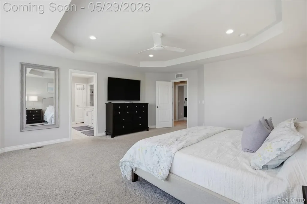 51572 Wales Court Lyon Charter Township MI 48178