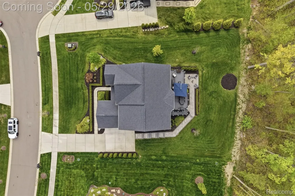 51572 Wales Court Lyon Charter Township MI 48178