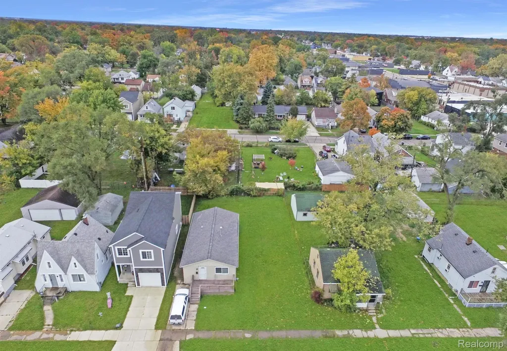 000 W Muir Hazel Park City MI 48030
