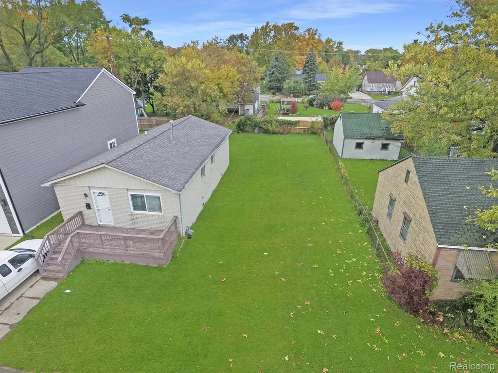 000 W Muir Hazel Park City MI 48030