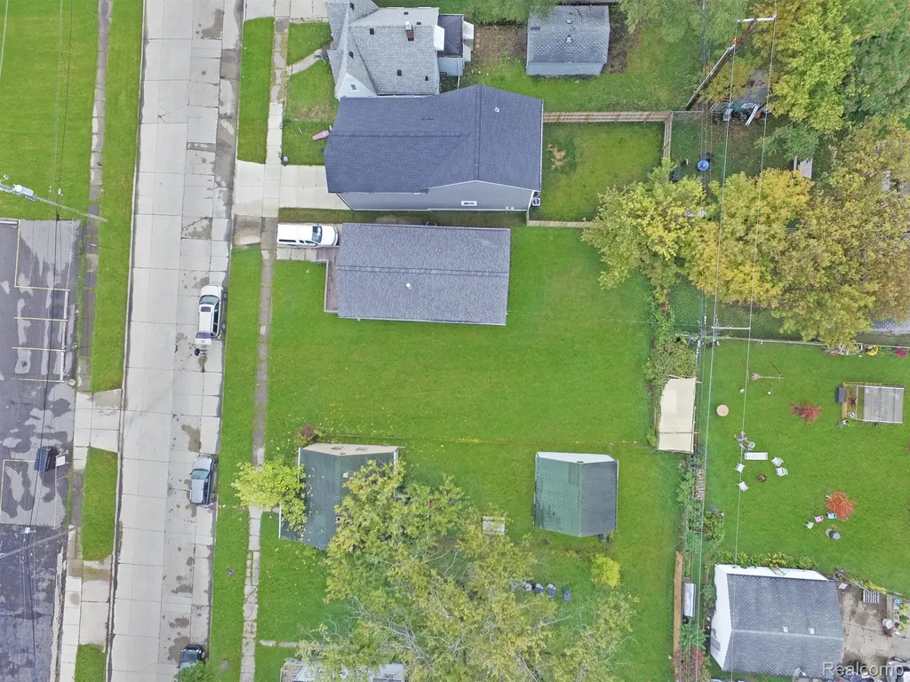 000 W Muir Hazel Park City MI 48030