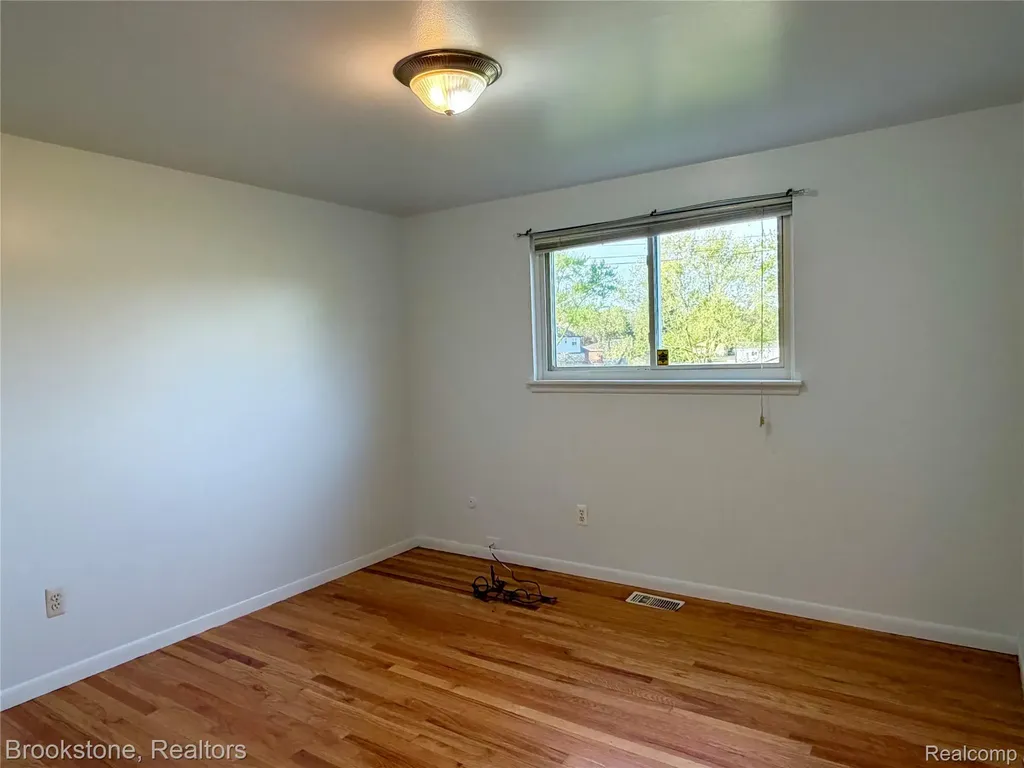 8912 Ardel Drive Sterling Heights City MI 48314