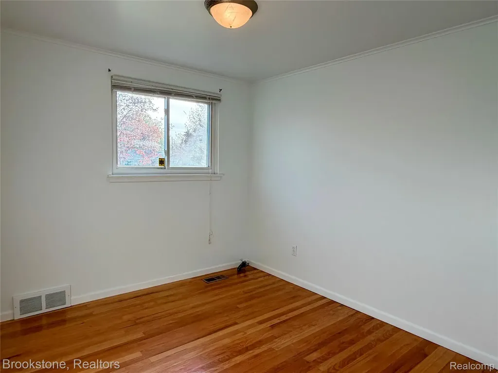 8912 Ardel Drive Sterling Heights City MI 48314