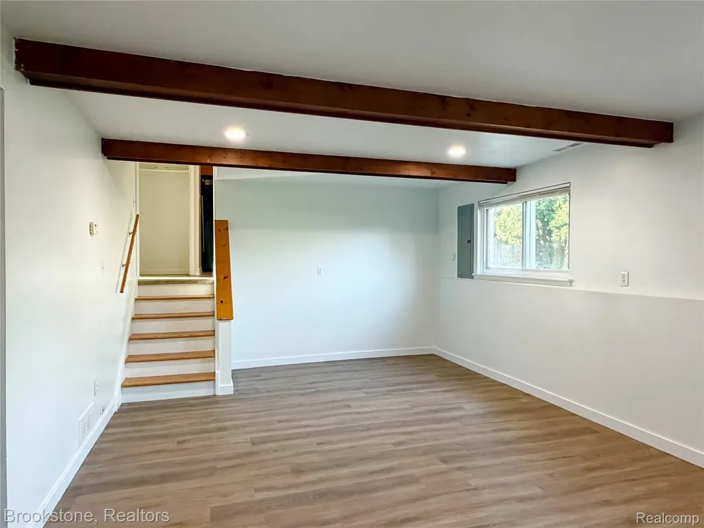 8912 Ardel Drive Sterling Heights City MI 48314