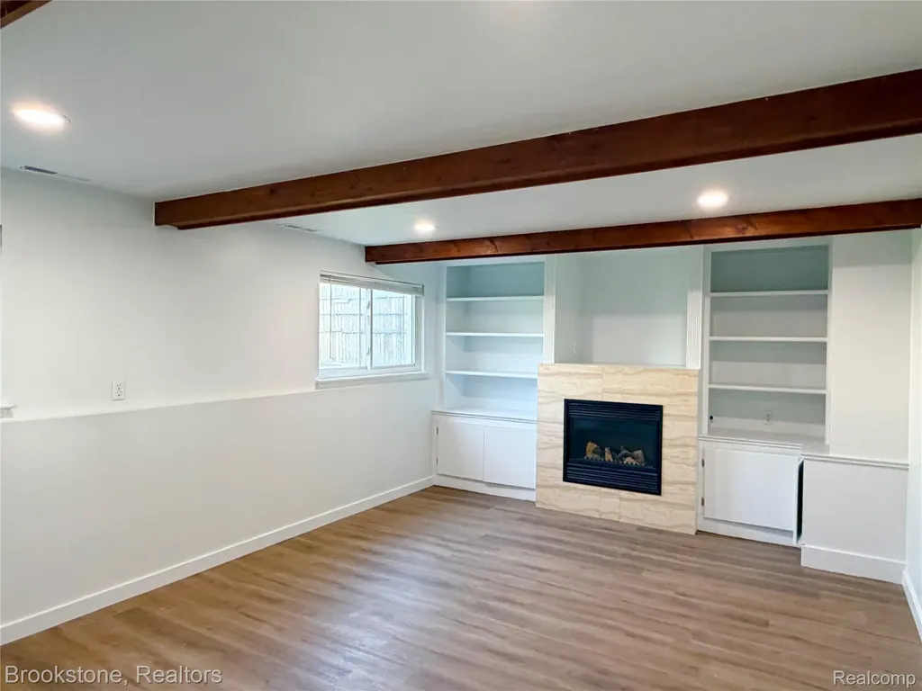 8912 Ardel Drive Sterling Heights City MI 48314