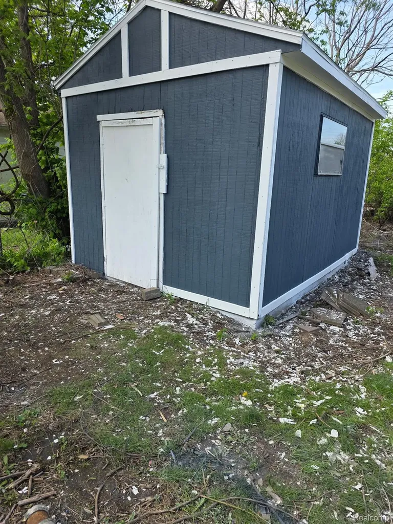 2144 4th Street Trenton City MI 48183