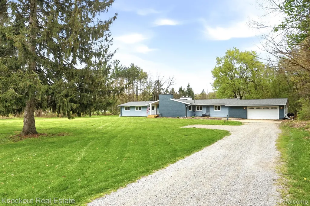 12452 Canada Road Birch Run Township MI 48415