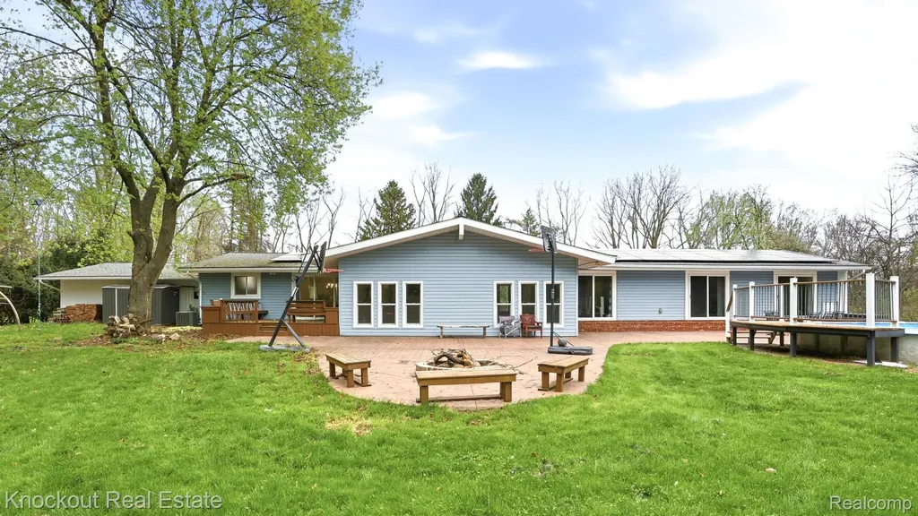 12452 Canada Road Birch Run Township MI 48415