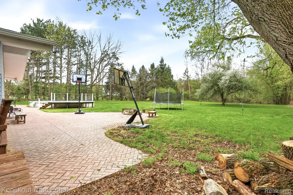 12452 Canada Road Birch Run Township MI 48415