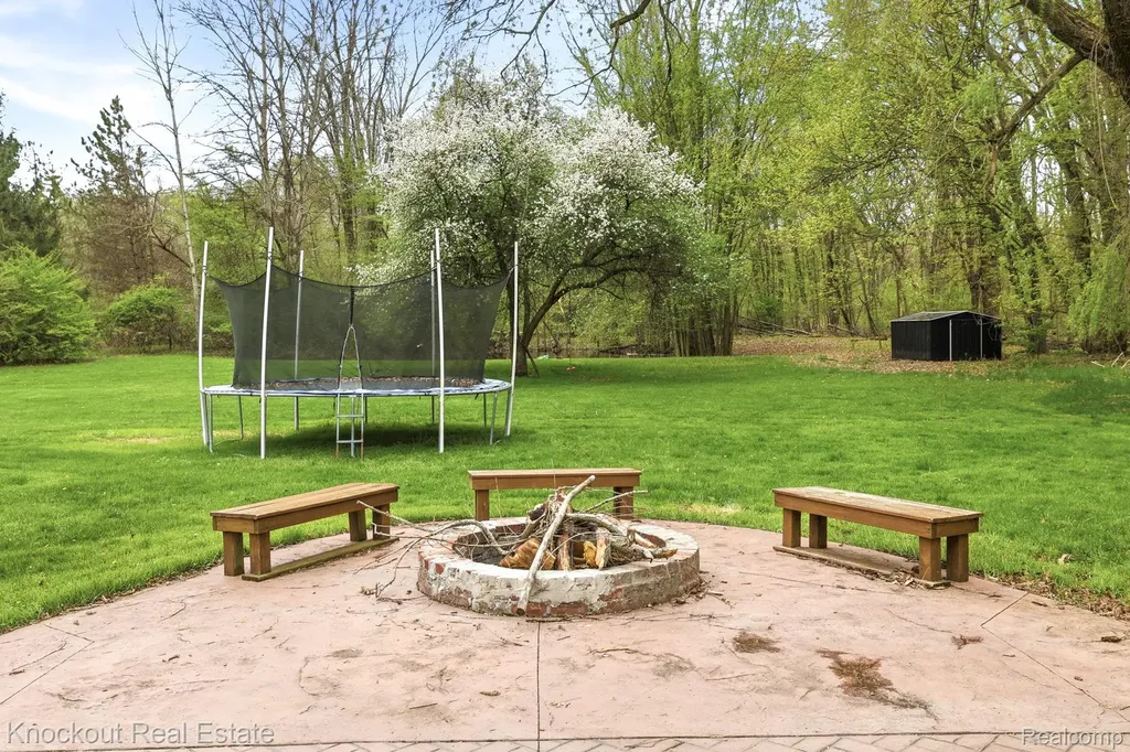 12452 Canada Road Birch Run Township MI 48415