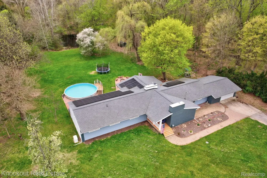 12452 Canada Road Birch Run Township MI 48415