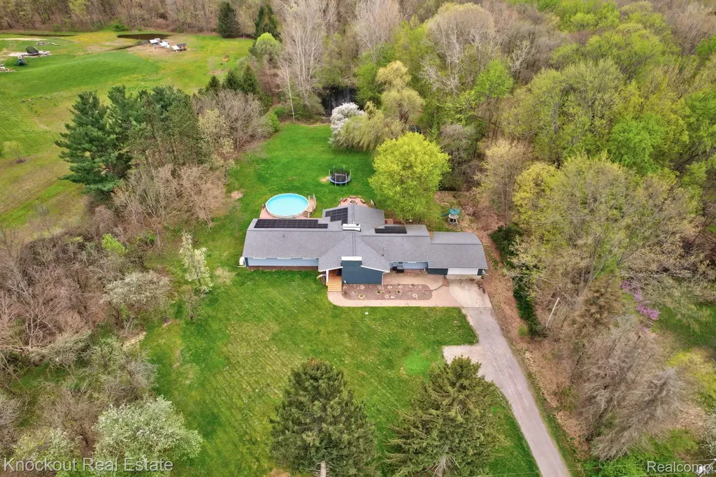 12452 Canada Road Birch Run Township MI 48415