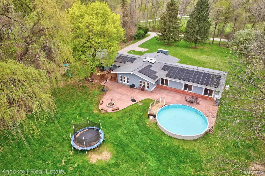 12452 Canada Road Birch Run Township MI 48415