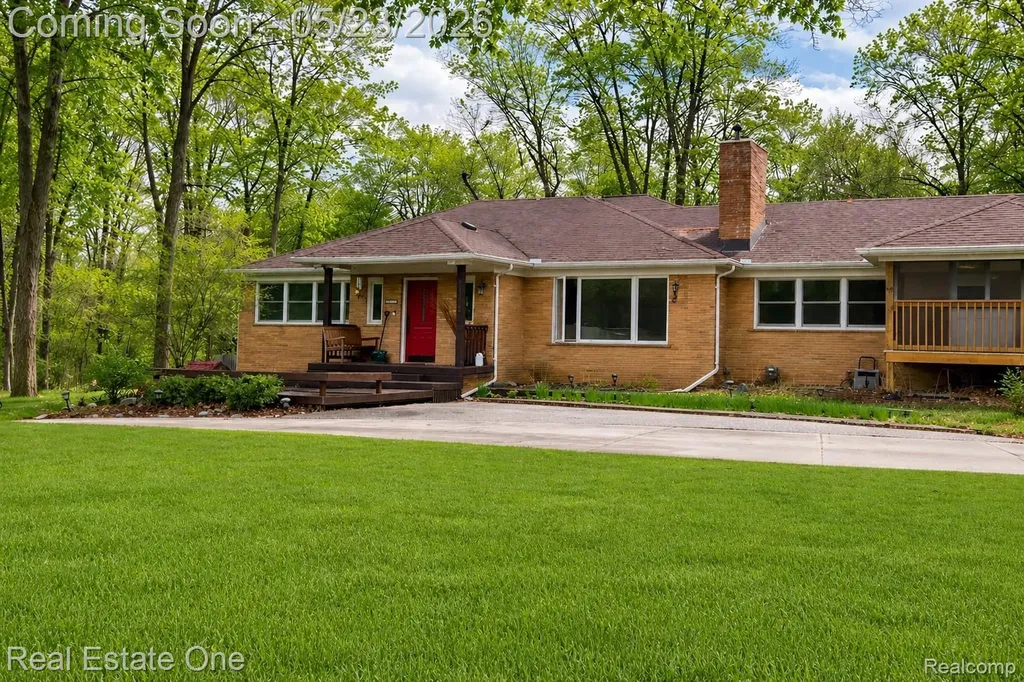 27634 Wellington Street Farmington Hills City MI 48334