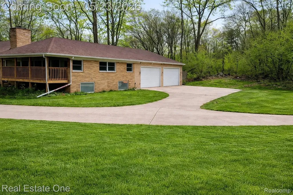 27634 Wellington Street Farmington Hills City MI 48334