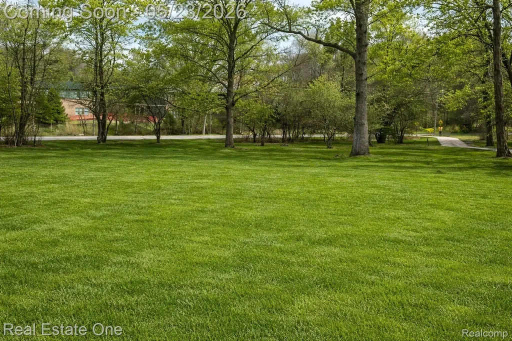 27634 Wellington Street Farmington Hills City MI 48334