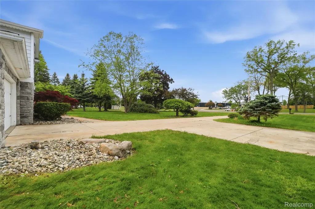 4168 Mccandlish Road Grand Blanc Charter Township MI 48439