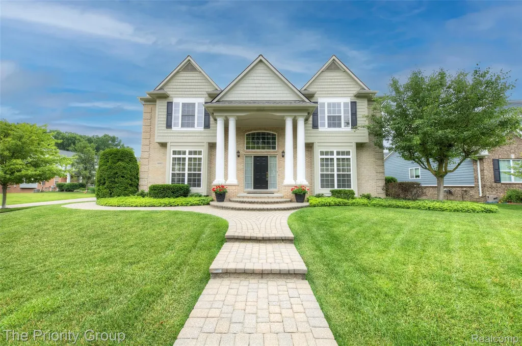 6083 Village Court Independence Charter Township MI 48346