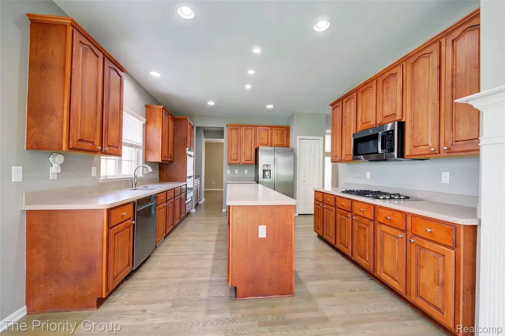 6083 Village Court Independence Charter Township MI 48346