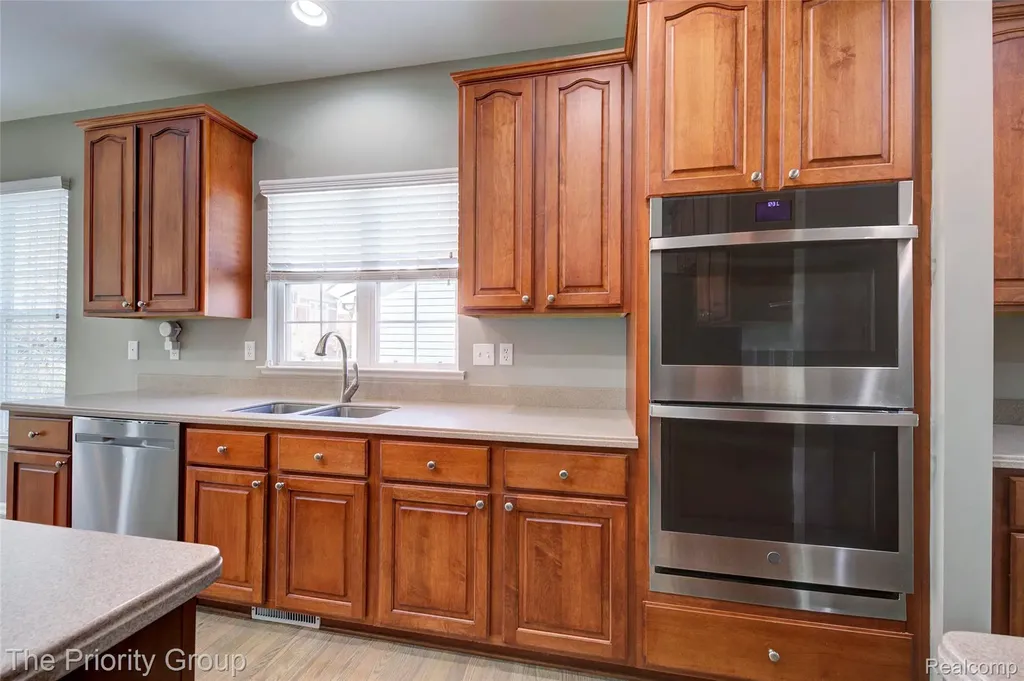 6083 Village Court Independence Charter Township MI 48346