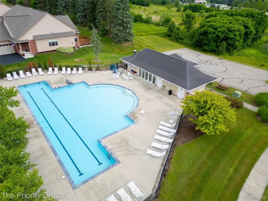 6083 Village Court Independence Charter Township MI 48346
