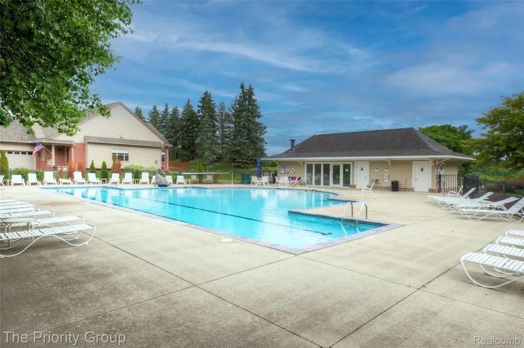 6083 Village Court Independence Charter Township MI 48346