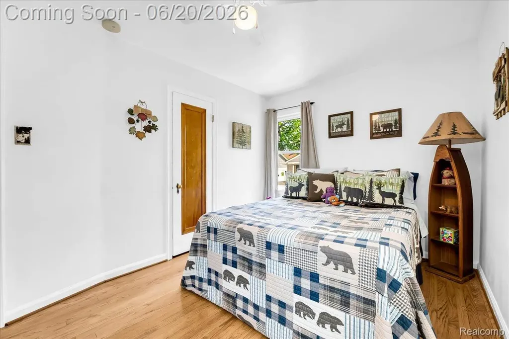 1009 Harvard Road Berkley City MI 48072