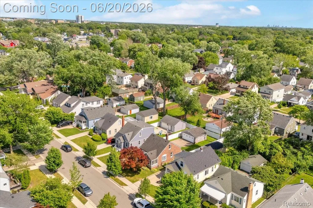 1009 Harvard Road Berkley City MI 48072