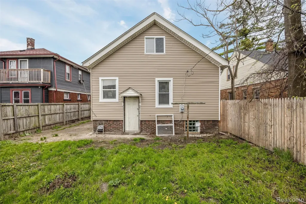 10320 Crocuslawn Street Detroit City MI 48204