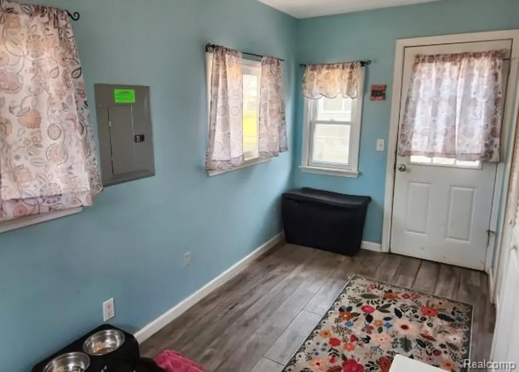 51380 Ashley Street New Baltimore City MI 48047