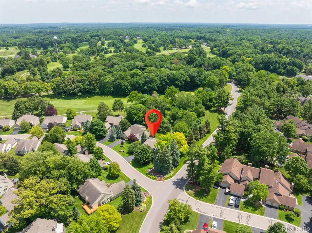 4791 Roundtree Drive Genoa Township MI 48116