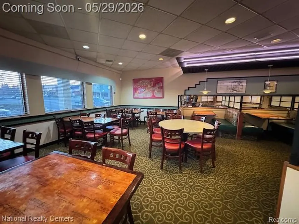 6257 W Orchard Lake Road E West Bloomfield Charter Township MI 48322