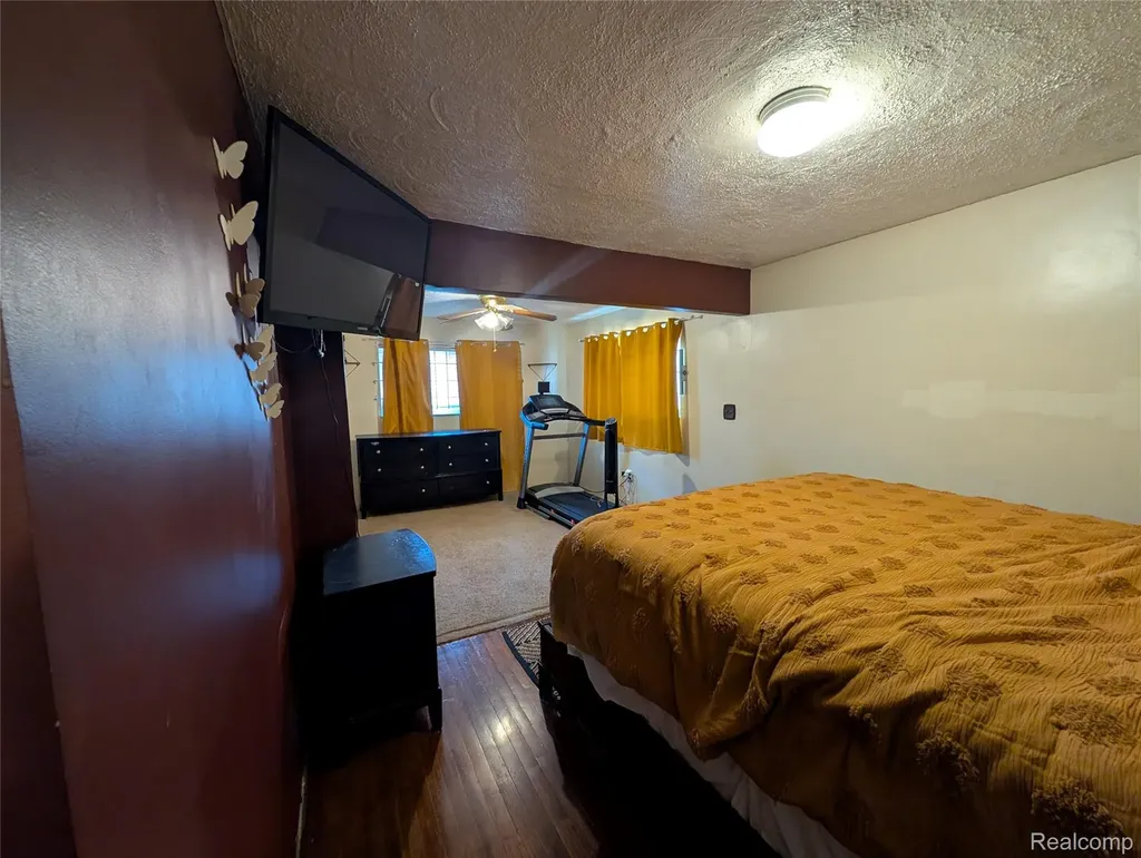 20140 Woodbine Street Detroit City MI 48219