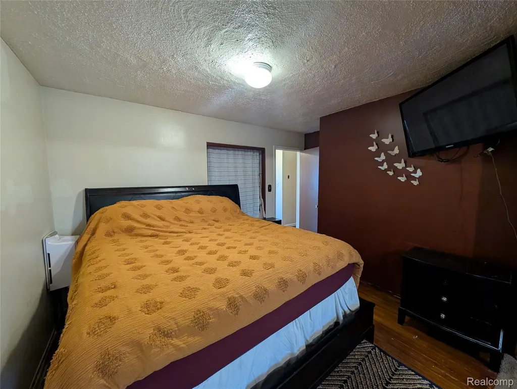 20140 Woodbine Street Detroit City MI 48219