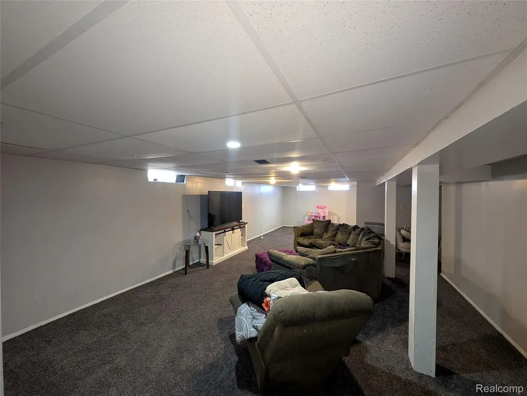 20140 Woodbine Street Detroit City MI 48219