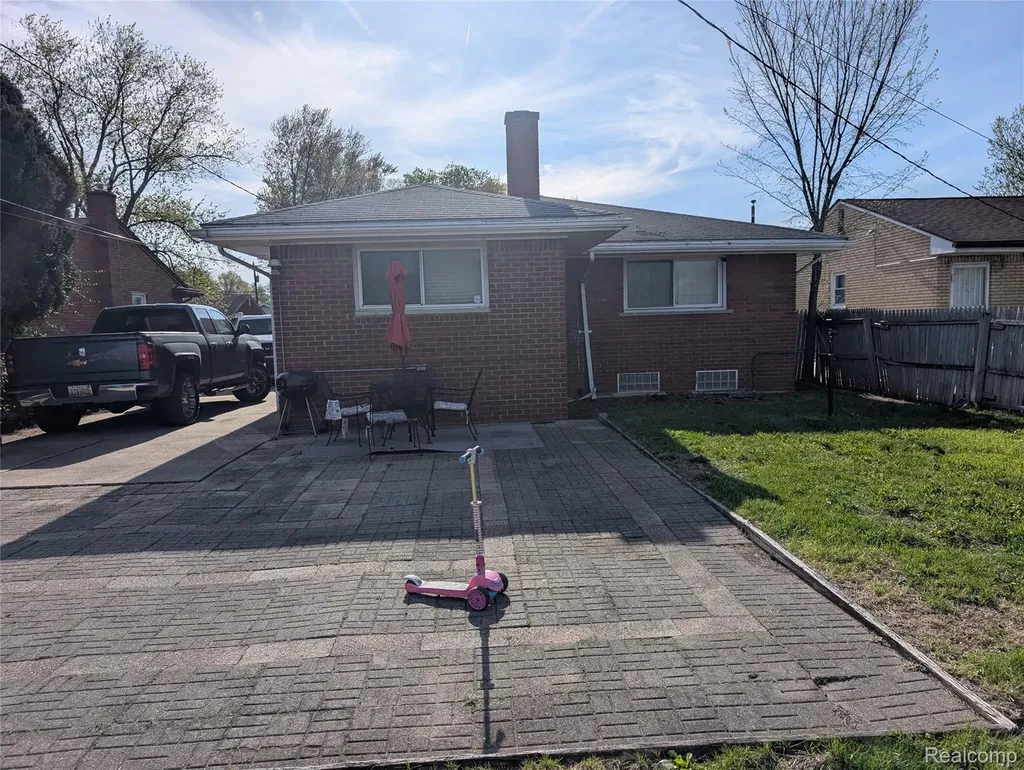 20140 Woodbine Street Detroit City MI 48219
