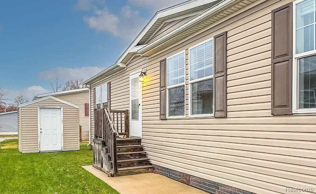 6267 Imperial Drive Tyrone Township MI 48430