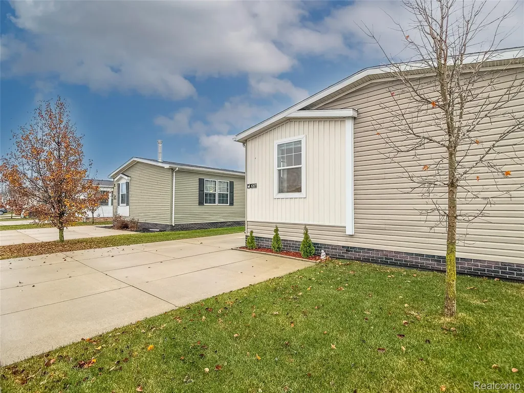 6267 Imperial Drive Tyrone Township MI 48430